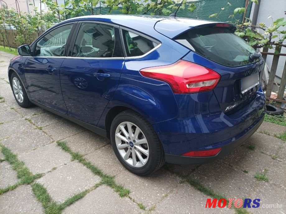 2016' Ford Focus photo #3