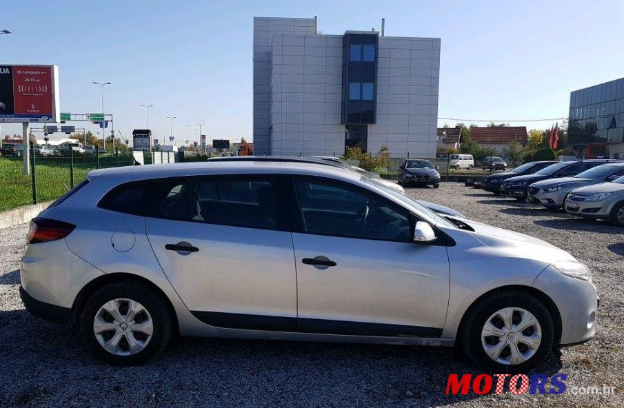2011' Renault Megane 1,5 Dci photo #1