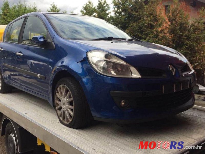 2007' Renault Clio 1,5 Dci photo #2