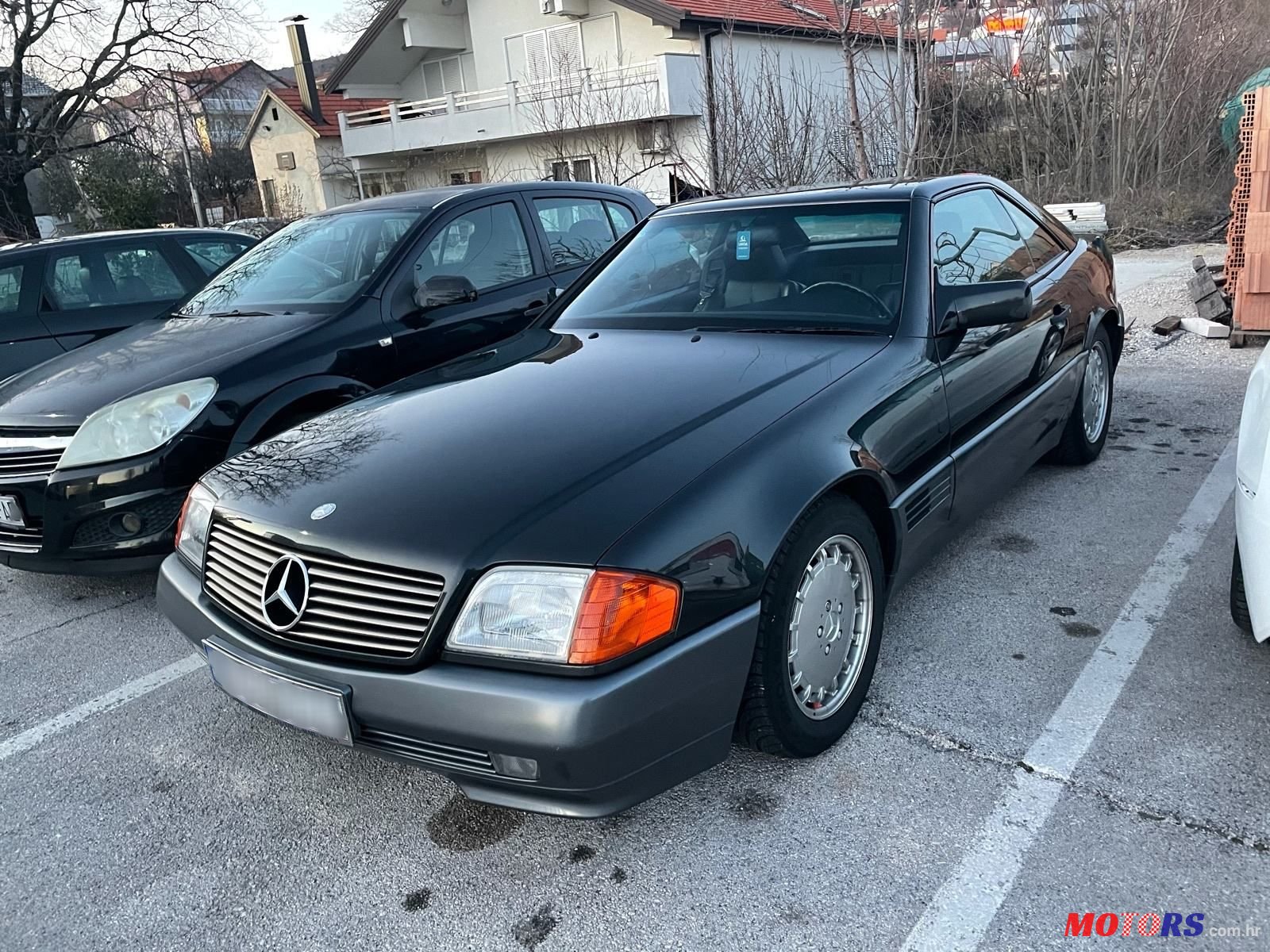 1991' Mercedes-Benz SL 300 photo #3