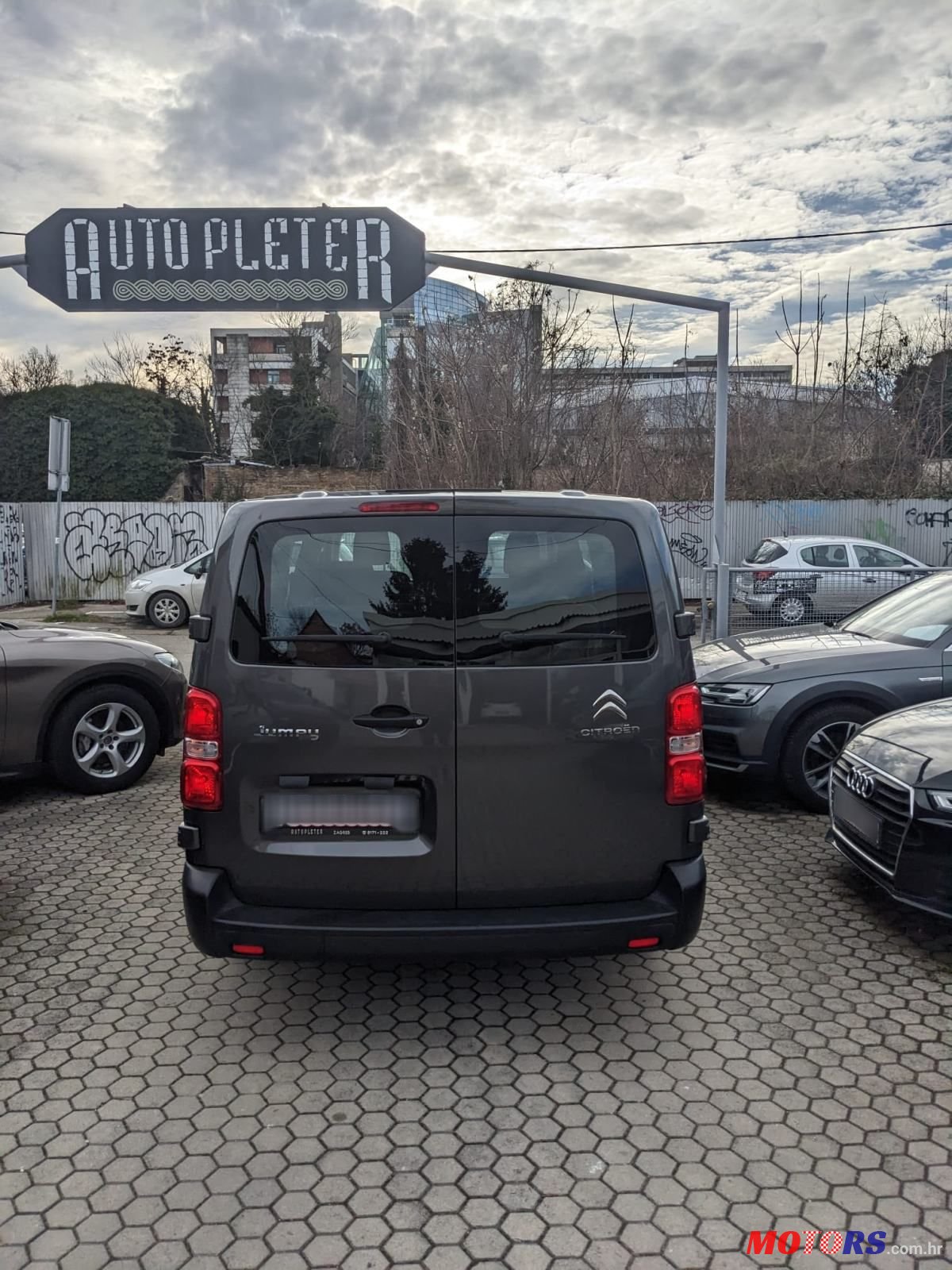 2019' Citroen Jumpy Bluehdi photo #5