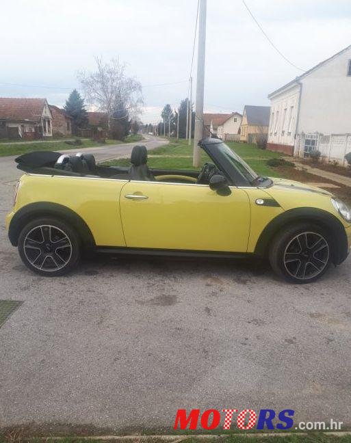 2009' MINI Cabrio Cooper photo #1