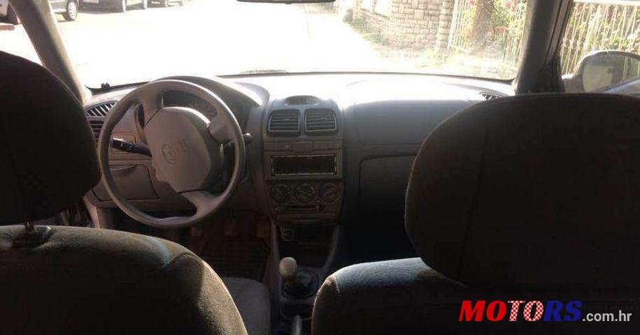2002' Hyundai Accent 1,5 Gt photo #4