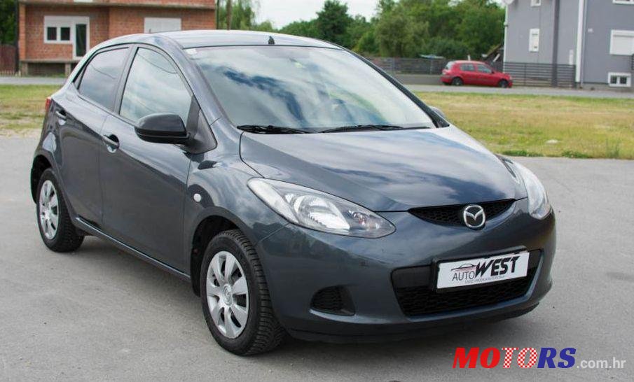 2008' Mazda 2 1,3 I Ce photo #1
