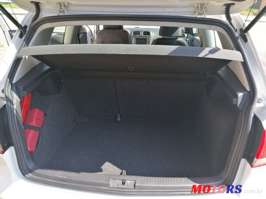 2012' Volkswagen Golf 6 1,6 Tdi photo #5