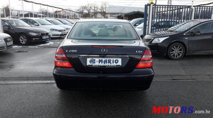 2004' Mercedes-Benz E-Klasa 200 Cdi photo #1