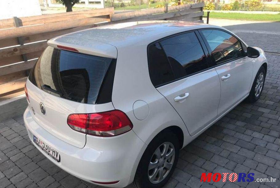 2009' Volkswagen Golf VI photo #2