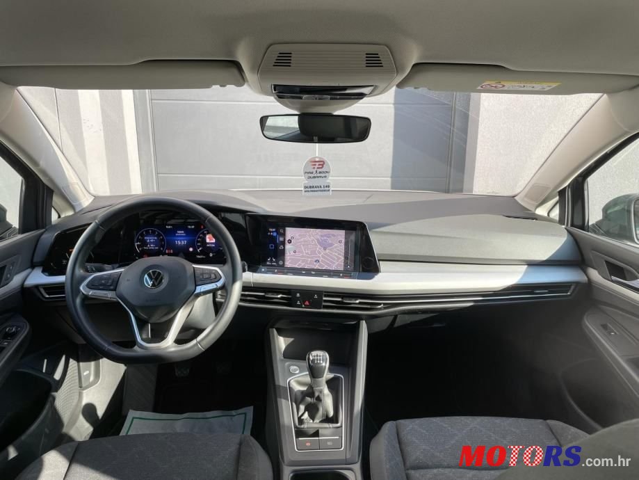 2021' Volkswagen Golf VIII Variant photo #5