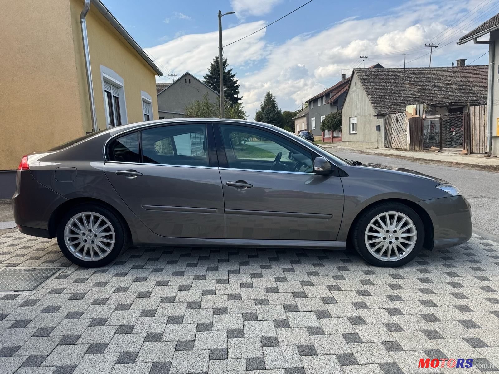 2008' Renault Laguna 2,0 Dci photo #3