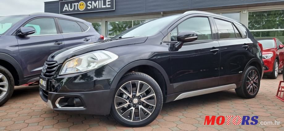 2013' Suzuki Sx4 S-Cross 1,6 photo #2