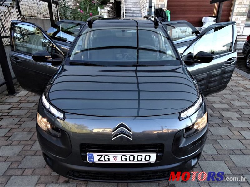 2015' Citroen C4 Cactus photo #4