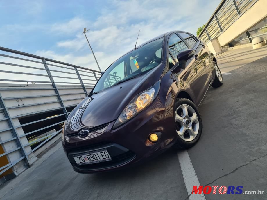 2010' Ford Fiesta photo #1
