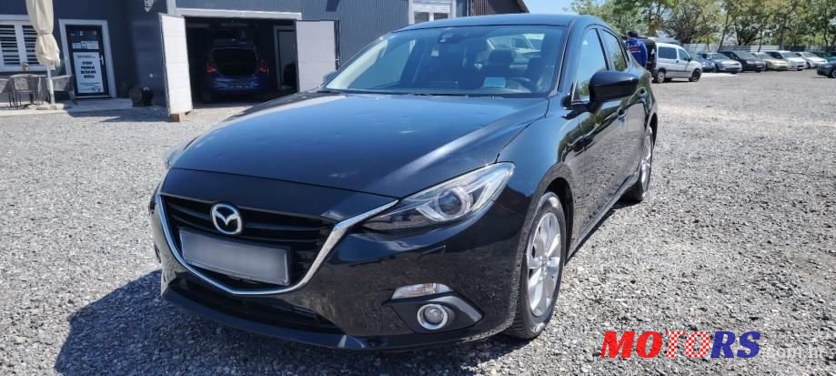 2017' Mazda 3 Cd 150 Sedan photo #4