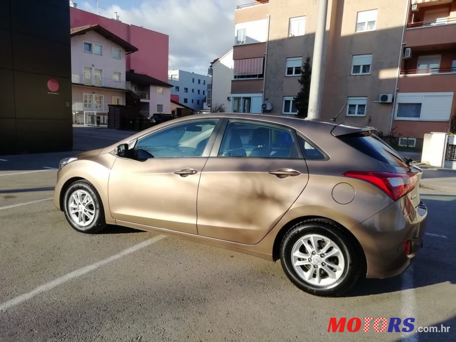 2013' Hyundai i30 1,6 Crdi photo #6