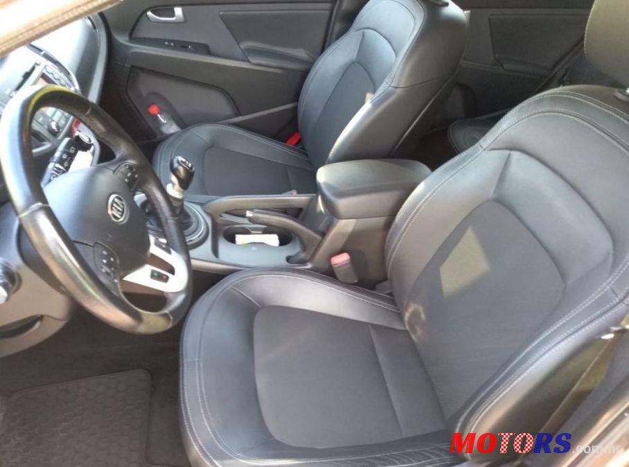 2011' Kia Sportage photo #2