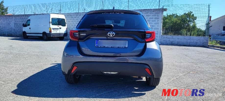 2022' Toyota Yaris 1,5 photo #5