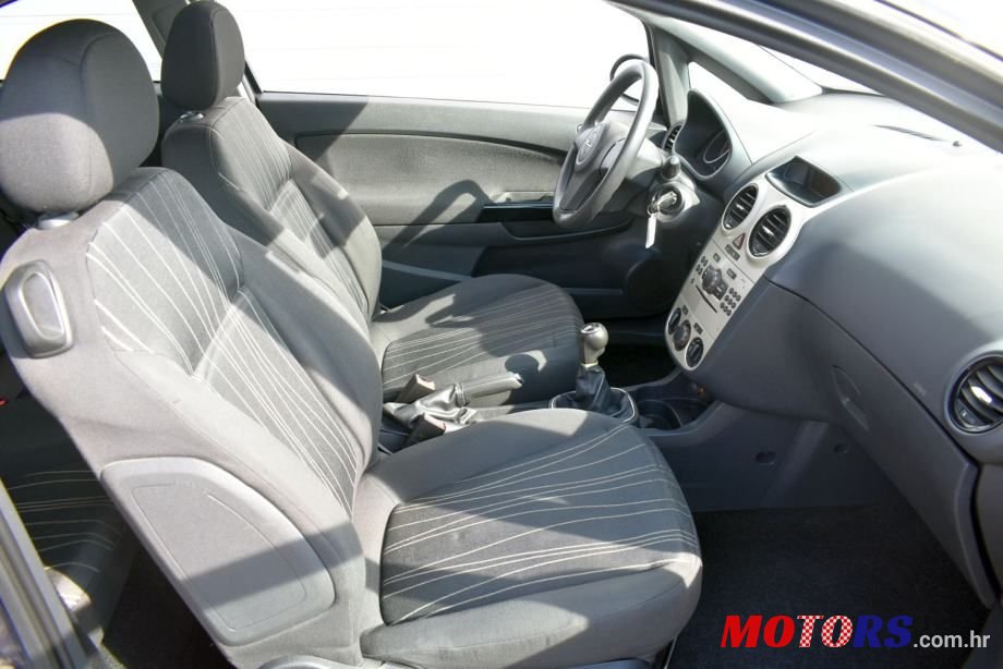 2007' Opel Corsa 1.2 photo #5