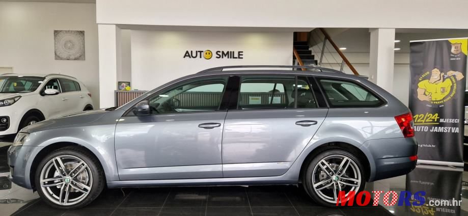 2013' Skoda Octavia Combi photo #4