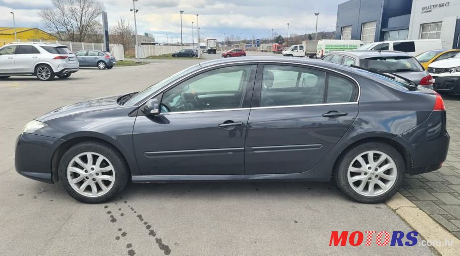 2009' Renault Laguna 2,0 16V photo #1