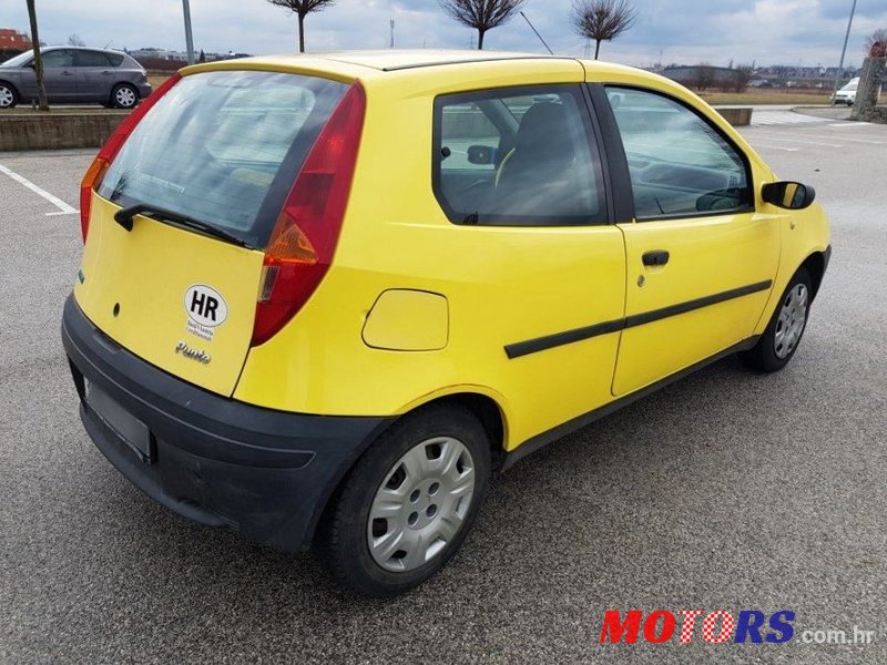 2000' Fiat Punto 1,2 photo #3