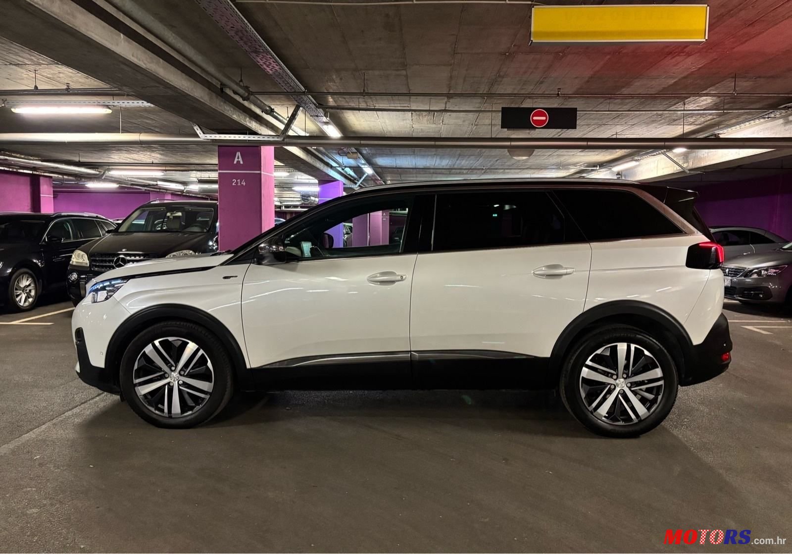 2017' Peugeot 5008 2,0 Bluehdi photo #4