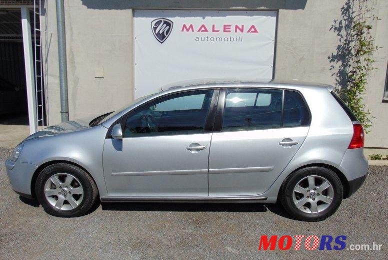 2004' Volkswagen Golf V 1,9 Tdi photo #2