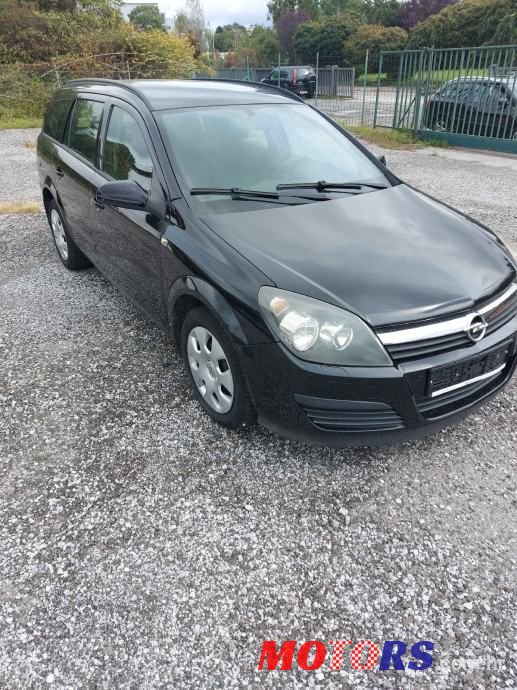 2006' Opel Astra Karavan photo #3