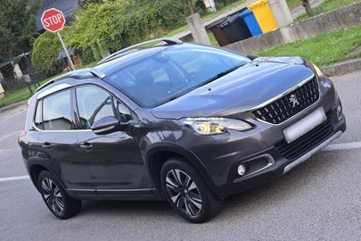 2016' Peugeot 2008 1,2