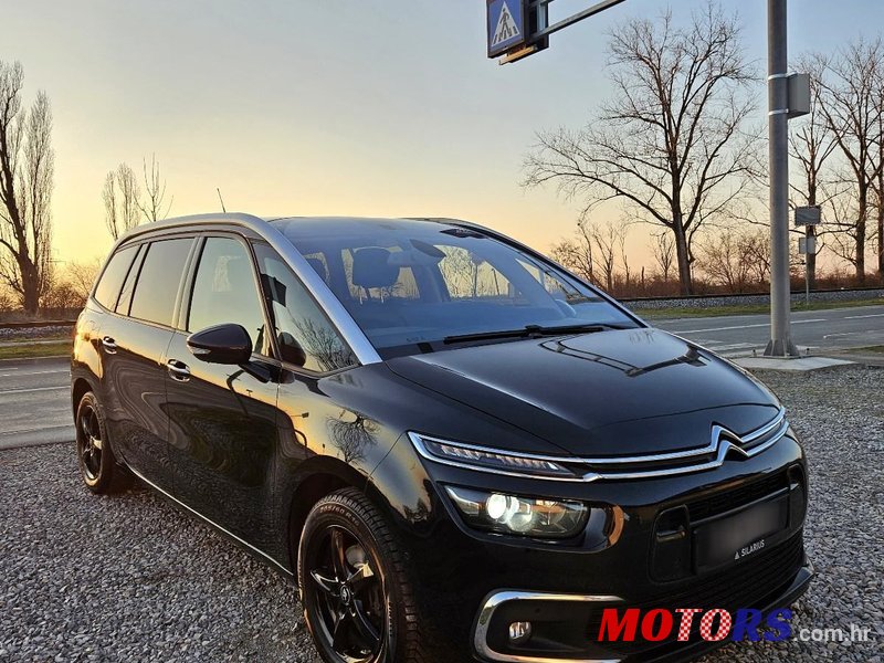 2017' Citroen C4 Grand Picasso photo #3