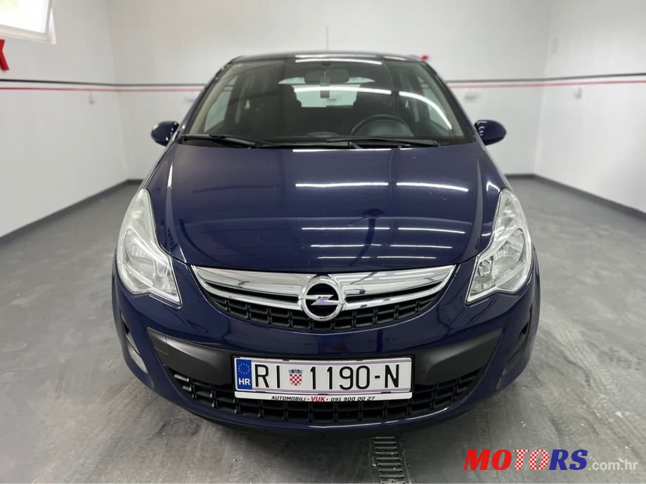 2013' Opel Corsa 1,3 Cdti photo #1