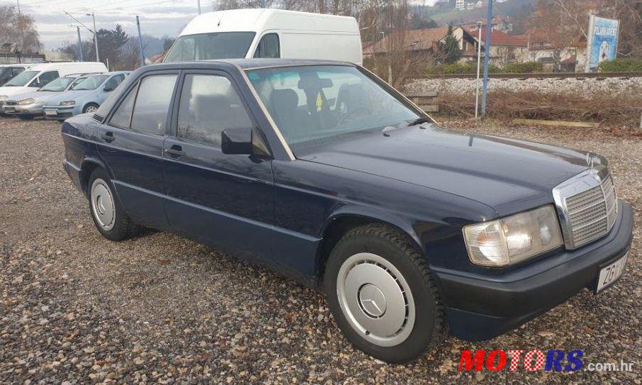 1992' Mercedes-Benz 190 D 2,5 photo #3