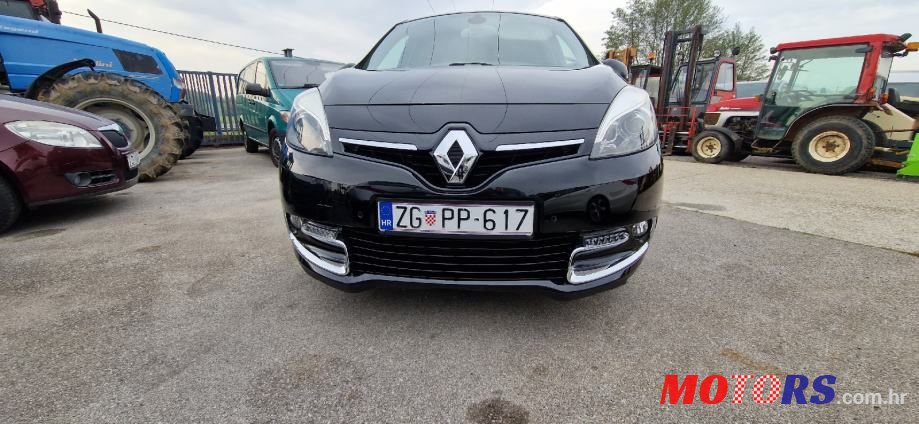 2012' Renault Grand Scenic photo #3