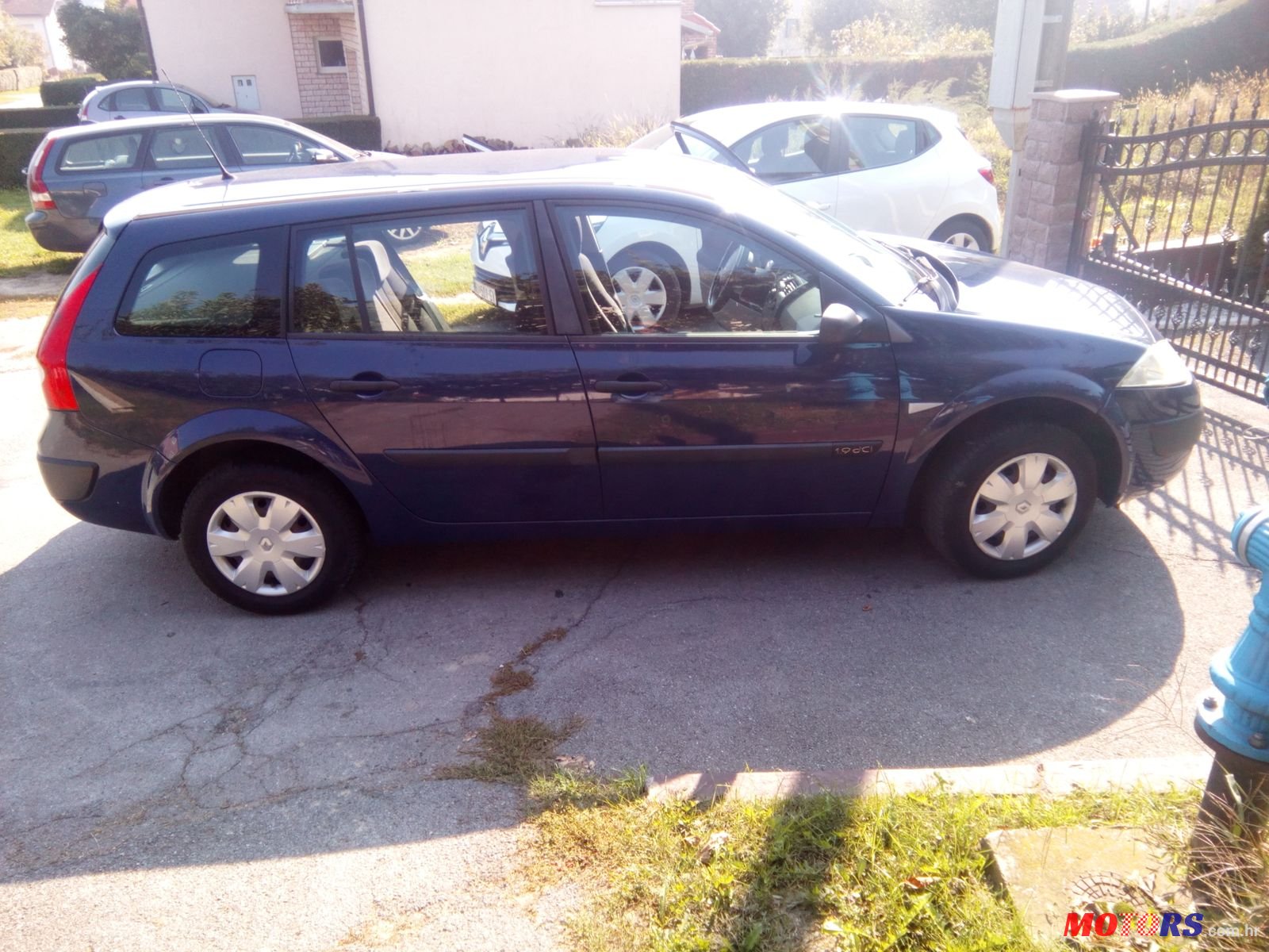 2004' Renault Megane photo #2