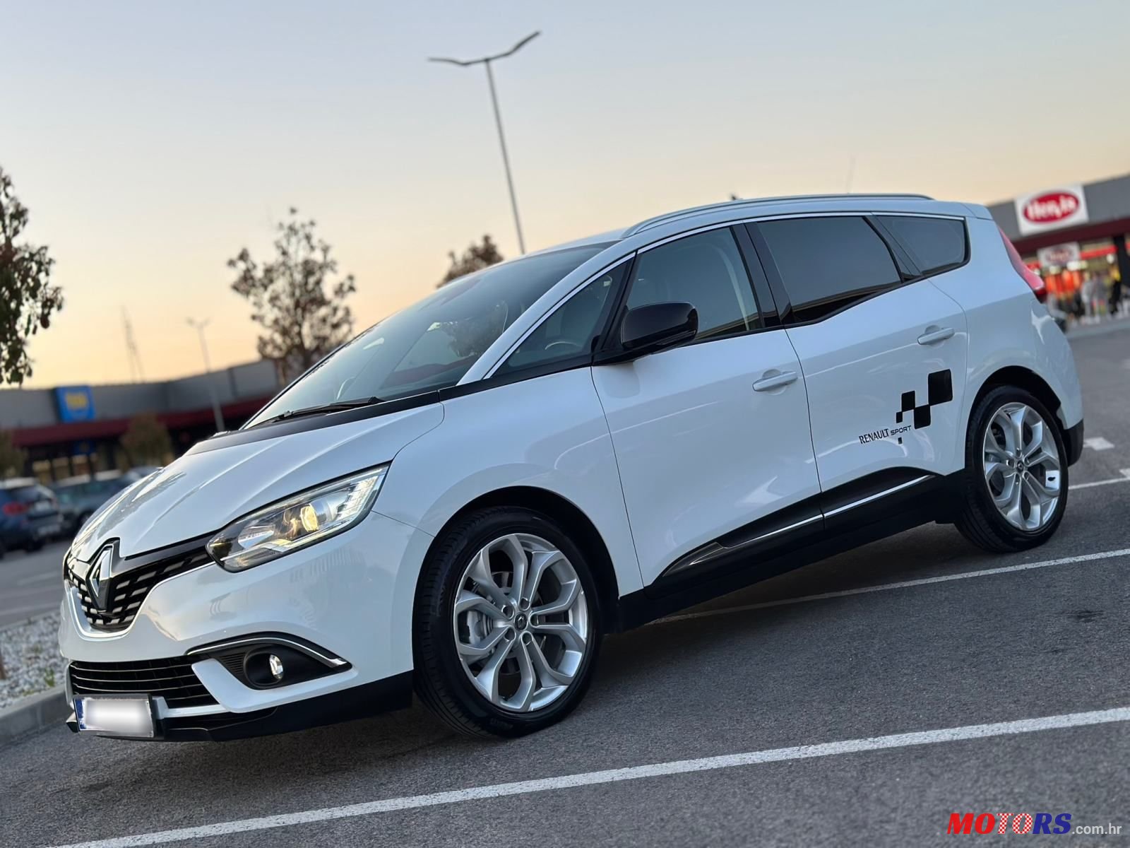 2019' Renault Grand Scenic Blue Dci 120 photo #5