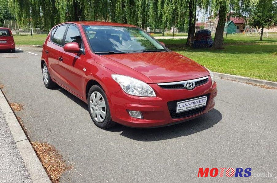 2009' Hyundai I30 1,4 16V photo #1