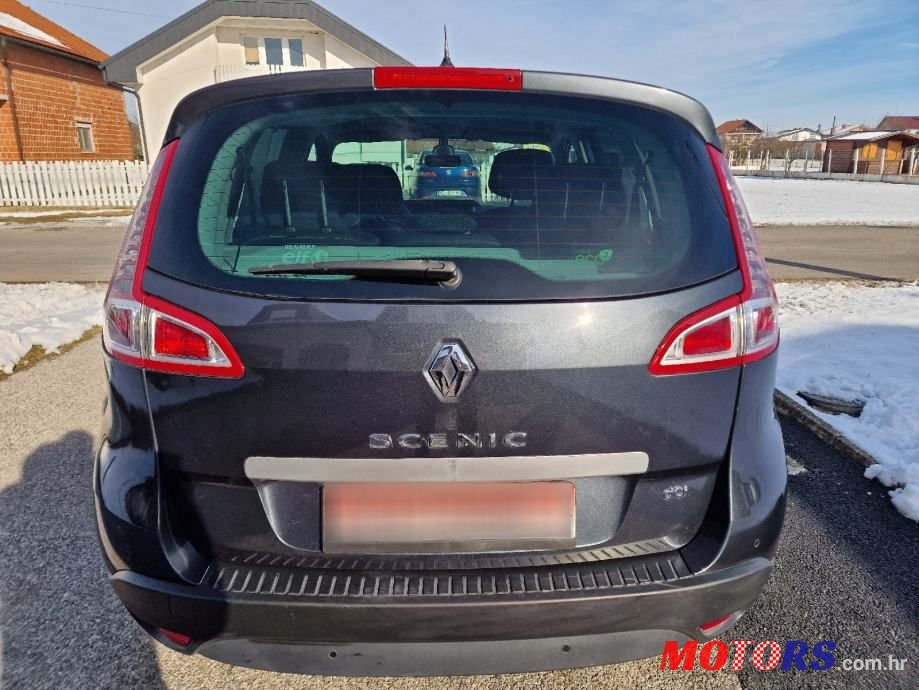 2010' Renault Scenic 1,5 Dci photo #5