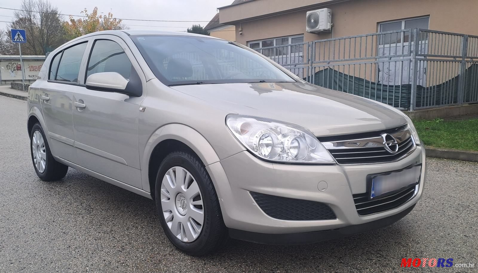 2008' Opel Astra 1,6 photo #5