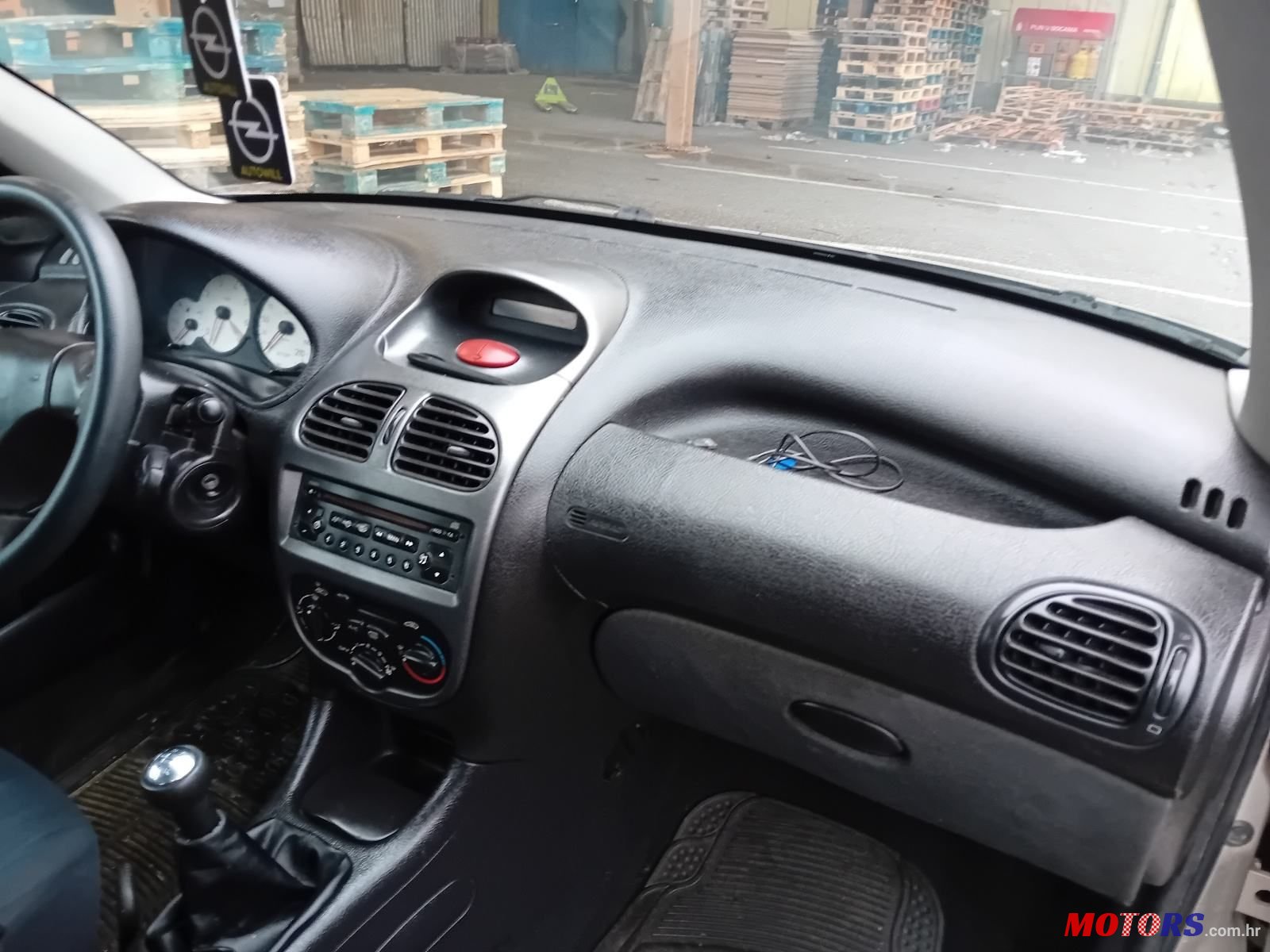 2006' Peugeot 206 206 1,4 16V photo #6