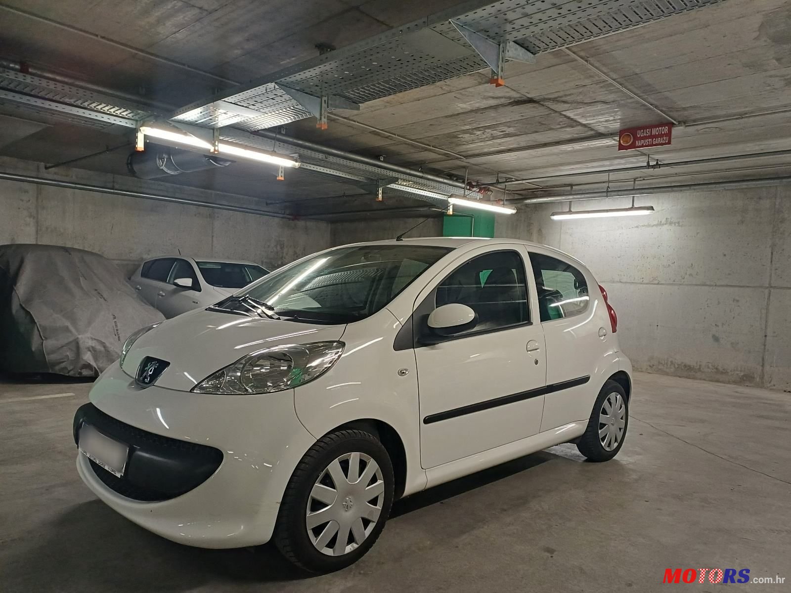 2007' Peugeot 107 1.0 photo #6