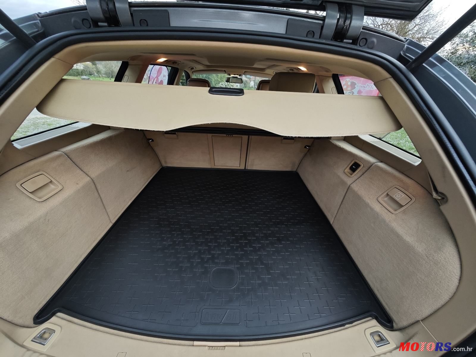 2008' BMW Serija 5 530Xd Touring photo #6