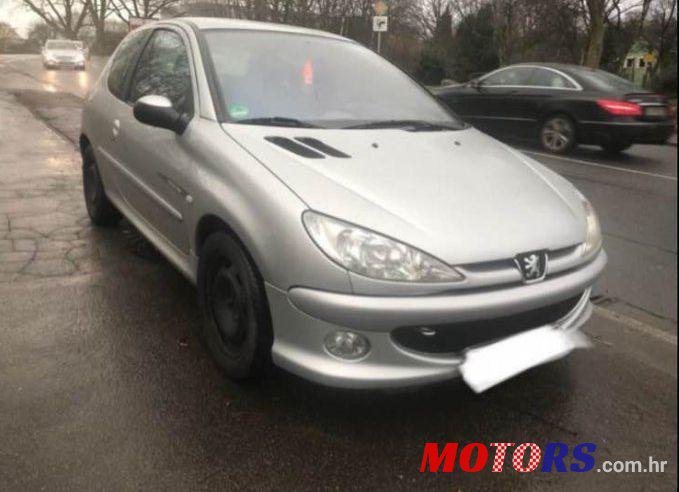 2001' Peugeot 206 206 2,0 Hdi photo #1