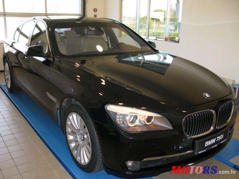 2009' BMW Serija 7 750I photo #2