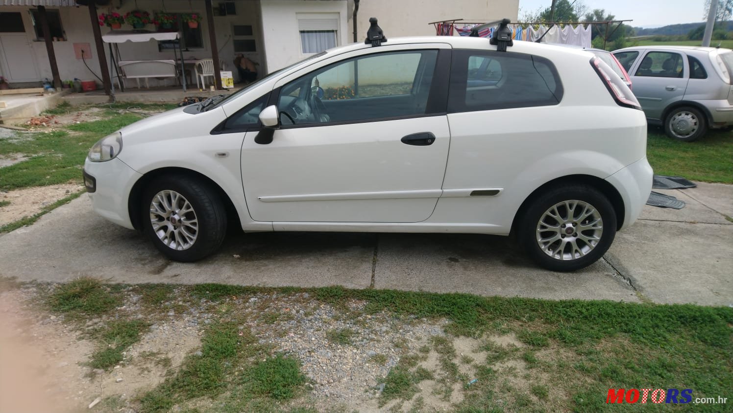 2010' Fiat Punto Evo photo #3