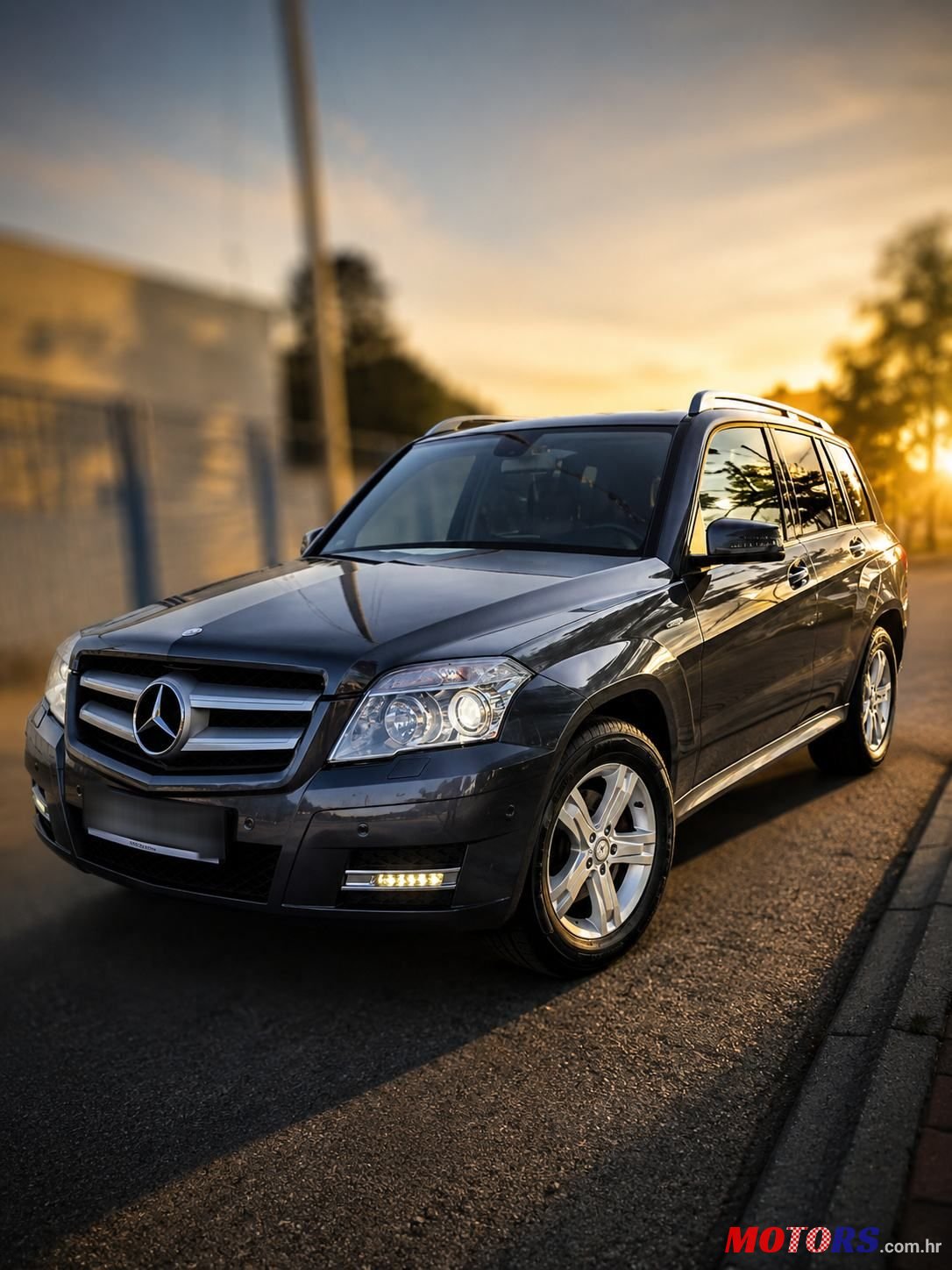 2012' Mercedes-Benz GLK 220 4Matic photo #1