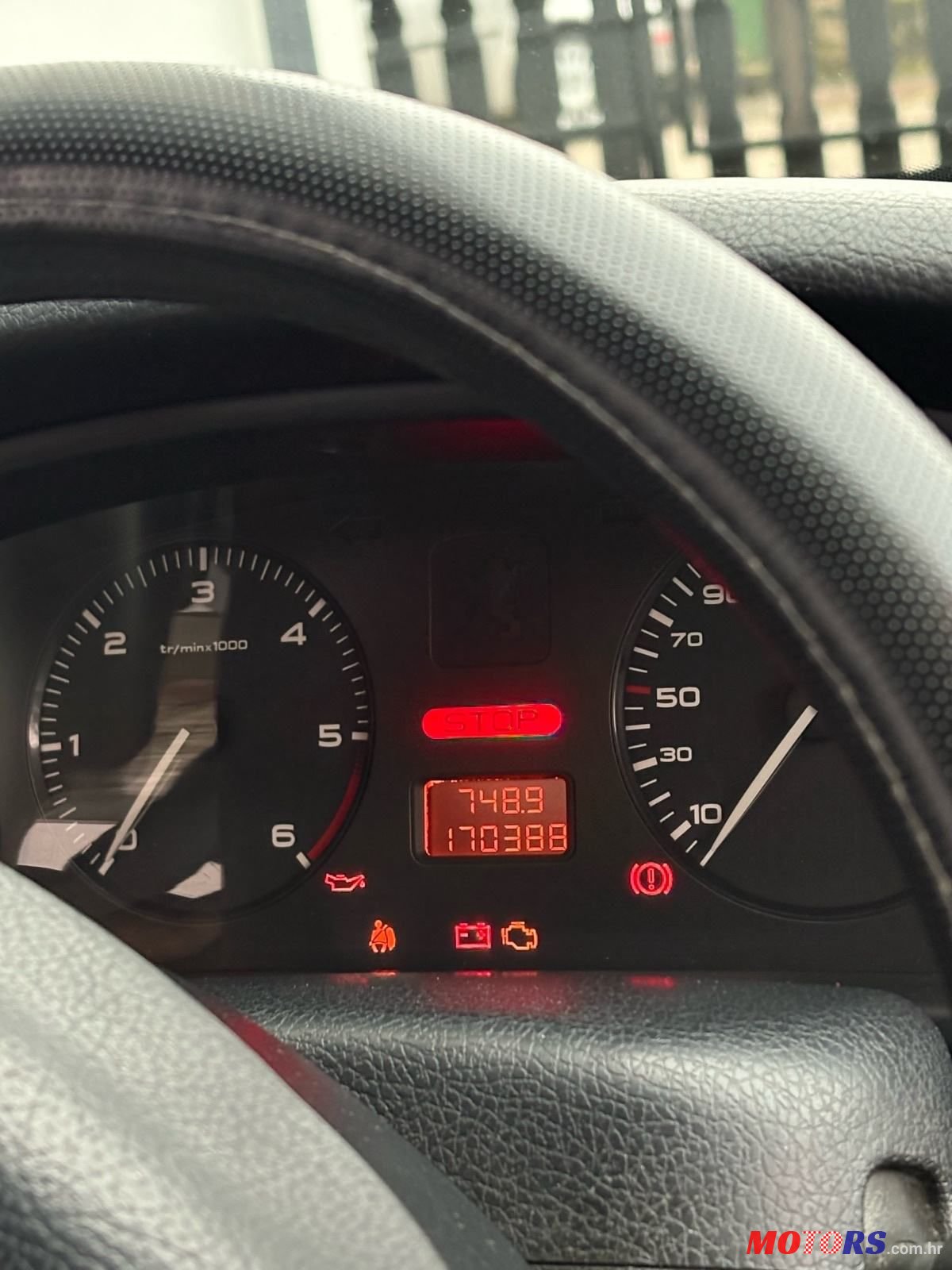 2001' Peugeot 406 2.0 Hdi photo #5