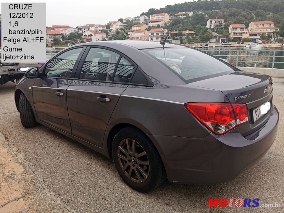 2012' Chevrolet photo #2