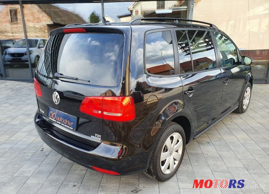 2011' Volkswagen Touran 1,6 Tdi photo #4