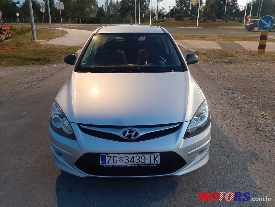 2012' Hyundai i30 photo #2