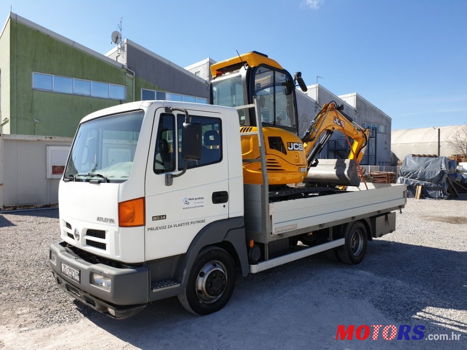 2006' Nissan Atleon photo #1