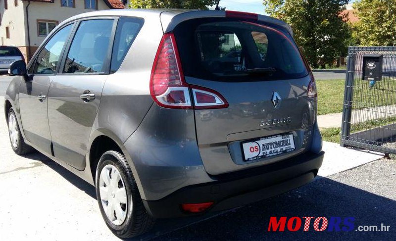 2009' Renault Scenic 1,5 Dci photo #1